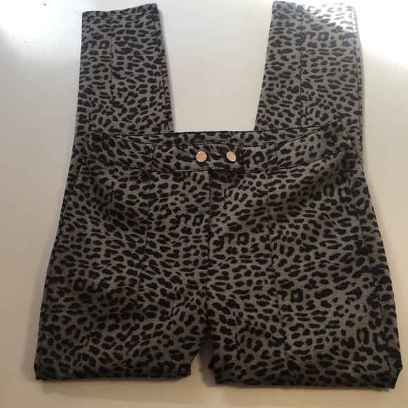 2/$18 Lilly Morgan Leopard Print Pants Size Medium - Picture 7 of 14